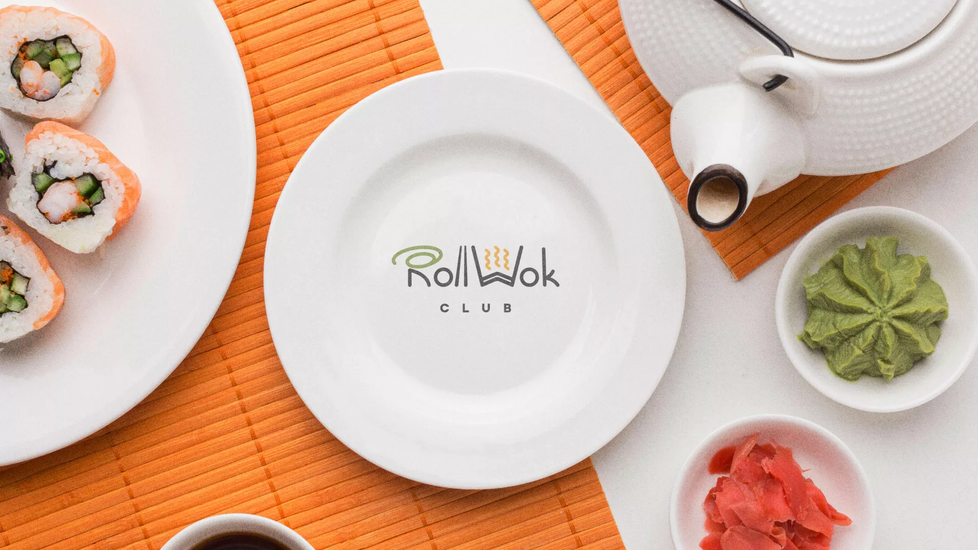 Разработка логотипа и фирменного стиля в Мурашах для суши-бара «Roll Wok Club»